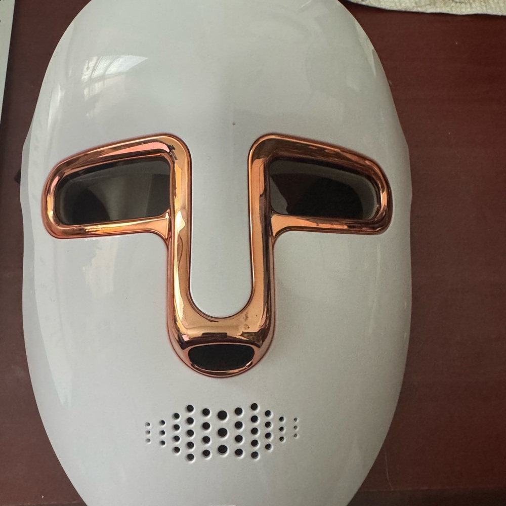 White and Gold LED Facial Mask